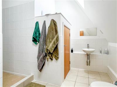 ENSUITE SHOWER ROOM
